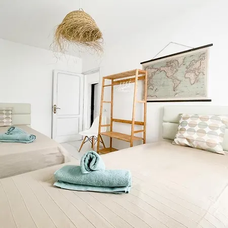 Central Town Family House By Rentalfue Apartamento *